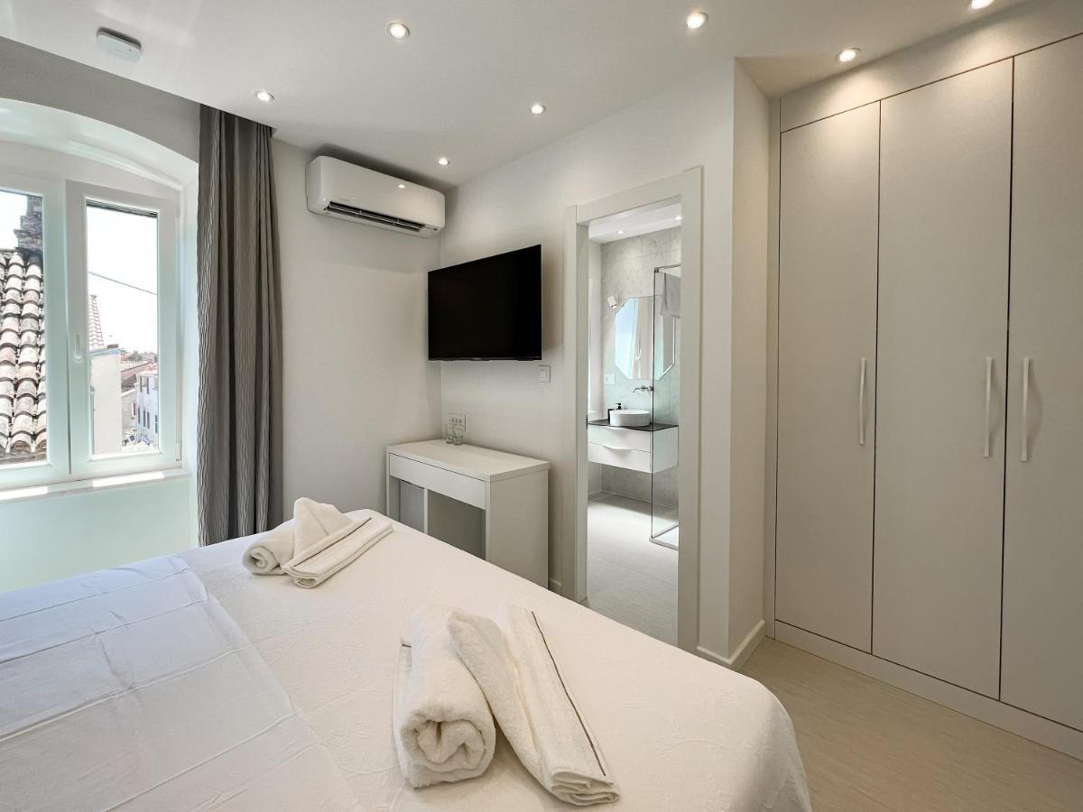 Pont Rooms Split Bagian luar foto